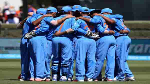 Team India : टीम इंडियाच्या 2 दिग्गजांचा 15 ऑगस्टला क्रिकेटला रामराम, कोण आहेत ते?