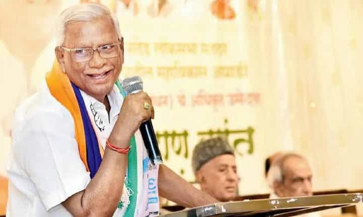 काँग्रेस खासदार वसंत चव्हाणांचं वयाच्या 64 व्या वर्षी निधन; नांदेड जिल्ह्यावर शोककळा काँग्रेस खासदार वसंत चव्हाणांचं वयाच्या 64 व्या वर्षी निधन; नांदेड जिल्ह्यावर शोककळा