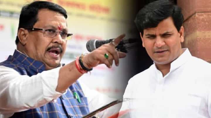 Ladki Bahin Yojana : 'लाडक्या बहिणी'च्या 1500 रूपयांवरून भिडले, विजय वडेट्टीवारांनी काढला रवी राणांचा बाप Ladki Bahin Yojana : 'लाडक्या बहिणी'च्या 1500 रूपयांवरून भिडले, विजय वडेट्टीवारांनी काढला रवी राणांचा बाप
