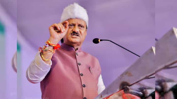 अजित पवार बारामतीतूनच लढणार? दादा गटाचे 20 उमेदवार ठरले, बघा संभाव्य यादी अजित पवार बारामतीतूनच लढणार? दादा गटाचे 20 उमेदवार ठरले, बघा संभाव्य यादी