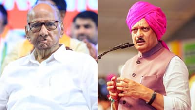 दोन ठिकाणी दिवाळी पाडवा साजरा; शरद पवार म्हणाले, मी अस्वस्थ...