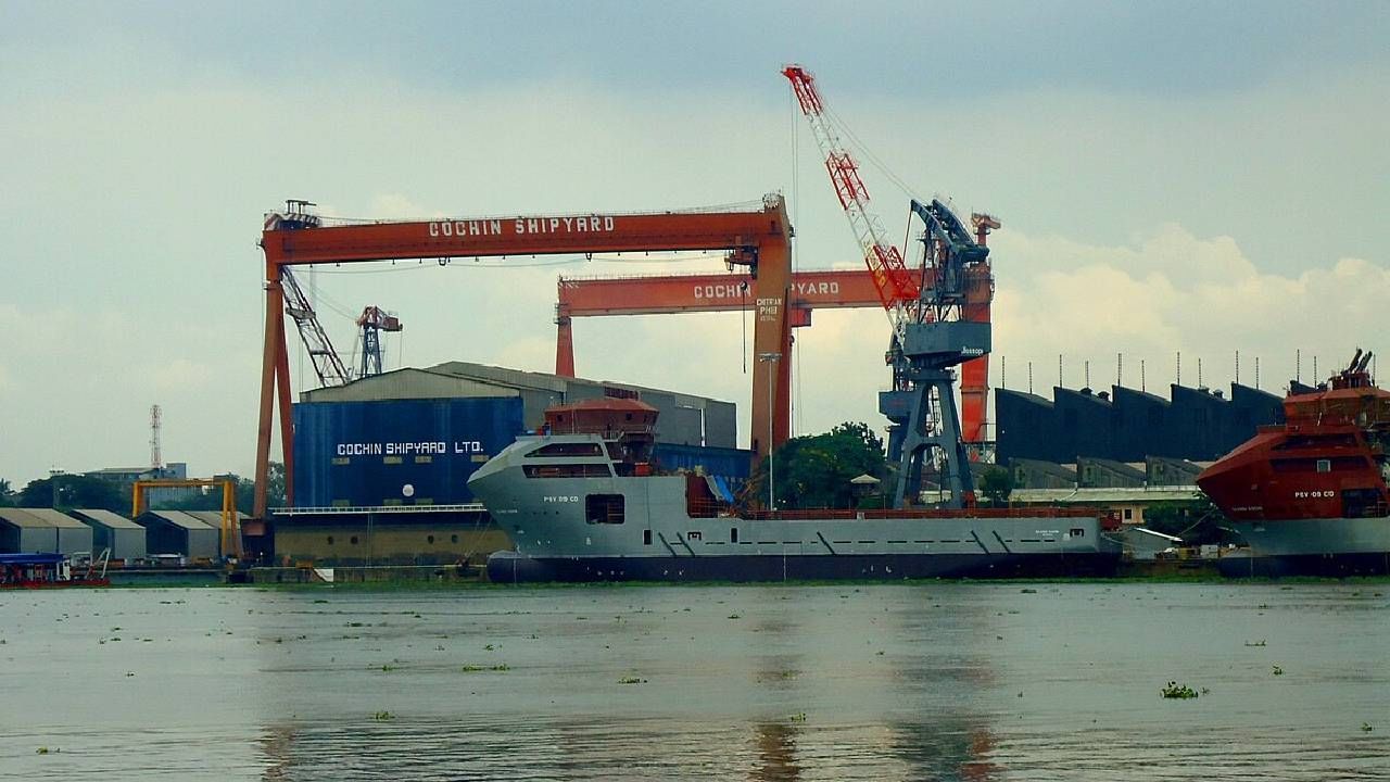 cochinshipyard.in याच साऊटवर भरती प्रक्रियेची सविस्तर माहिती ही आपल्याला मिळेल. भरती प्रक्रियेसाठी अर्ज करण्याच्या अगोदर उमेदवारांनी अधिसूचना ही व्यवस्थित वाचून घ्यावी आणि अर्ज करावीत. 