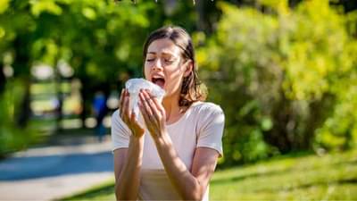 या गोष्टी मिसळून प्या दूध, हिवाळ्यात कधीच होणार नाही सर्दीचा त्रास