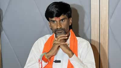 ‘जरांगे पाटील हा शरद पवारांचं कातडं घातलेला माणूस अन् EWS आरक्षणाचा खरा मारेकरी’, भाजपच्या नेत्याचं टीकास्त्र