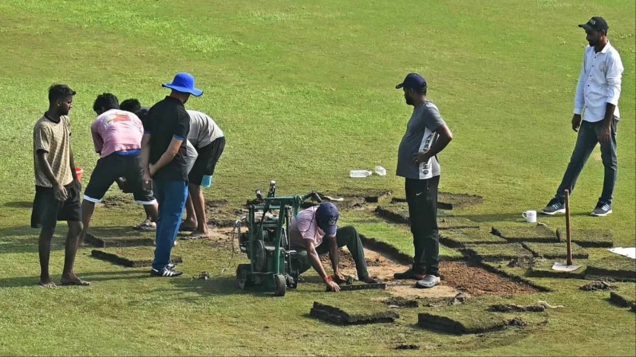 Video : अफगाणिस्तान न्यूझीलंड कसोटी सामन्यापूर्वीच बीसीसीआयची नाचक्की! मैदान खोदण्याची आली वेळ