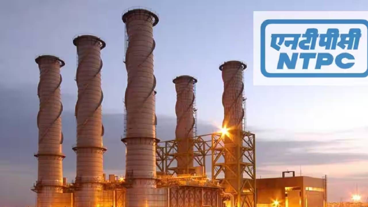 संरक्षण क्षेत्रातील कंपनी  Bharat Electronics 987 वा क्रमांक, NTPC 752 व्या स्थानावर, या यादीत दोन सरकारी बँका, एसबीआय आणि बँक ऑफ बडोदाला स्थान मिळाले आहे. एकूण चार सरकारी कंपन्यांचा या यादीत समावेश आहे. या कंपन्यांची घौडदौड पाहता, त्या लवकरच अग्रस्थानी येतील, असा गुंतवणूकदारांना विश्वास आहे.