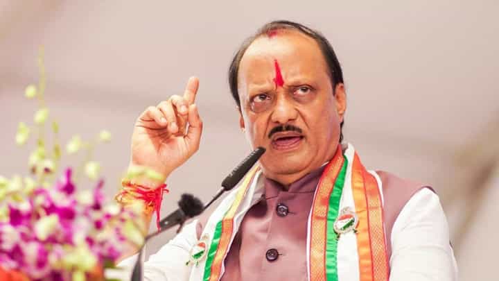 'तरूणांना वाटतं ही पहिलीच संधी अन् वयस्करांना वाटतं शेवटची...', अजित पवारांचा कुणाला खोचक टोला? 'तरूणांना वाटतं ही पहिलीच संधी अन् वयस्करांना वाटतं शेवटची...', अजित पवारांचा कुणाला खोचक टोला?