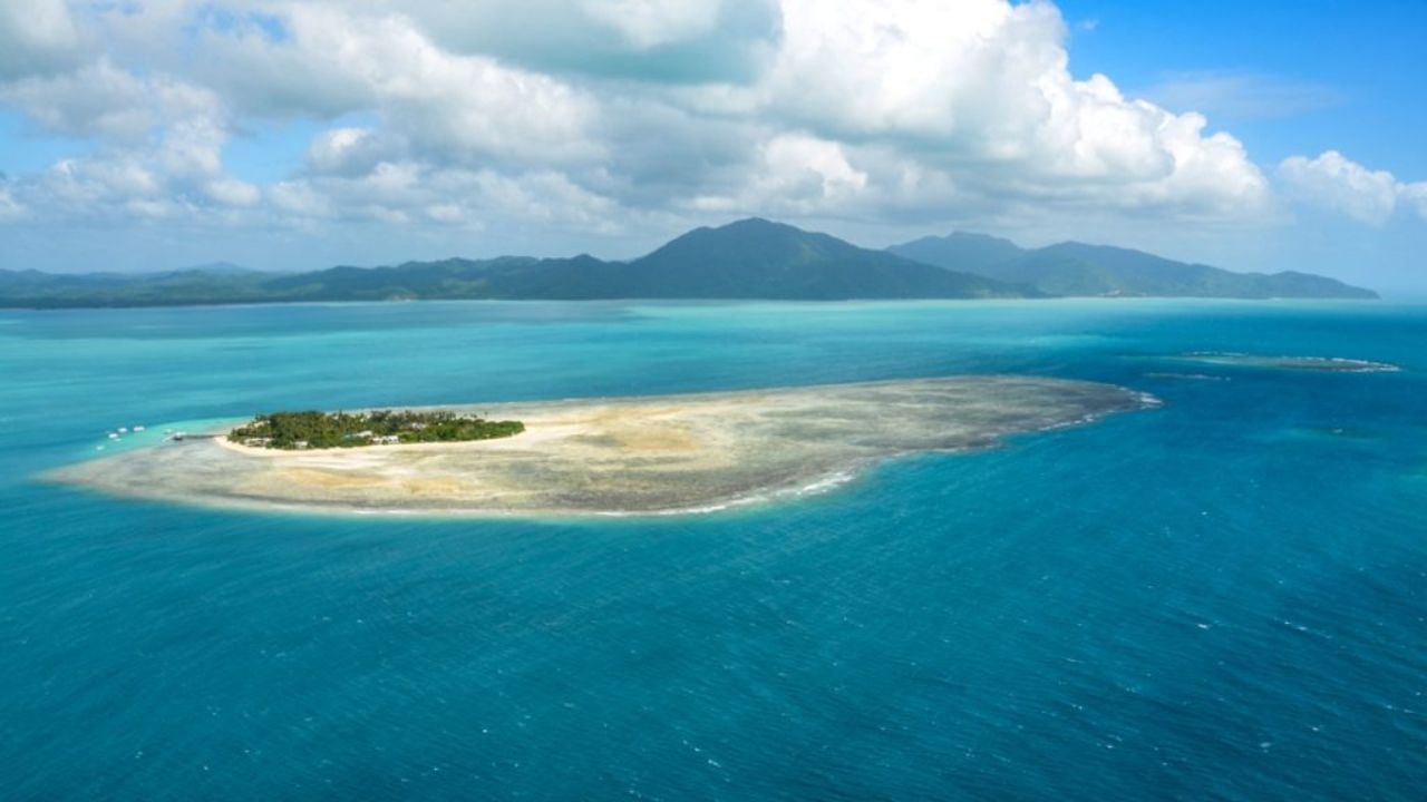 Esta ilha privada nas Filipinas tem o nome É uma ilha espalhada por 15 acres. A ilha faz parte do arquipélago de Palawan, nas Filipinas. Esta ilha é um resort. É o resort mais caro do mundo. 