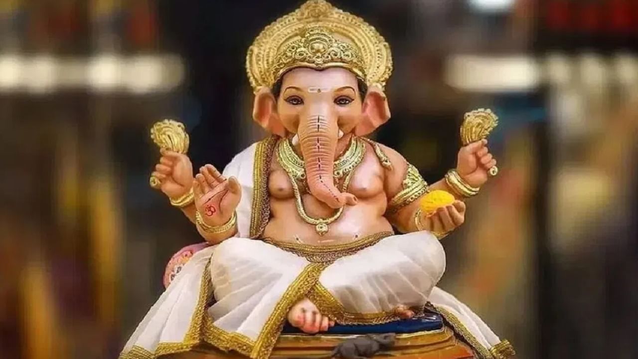 Ganesh Chaturthi 2024:  आजच्या दिवसाचे शुभ संयोग, पूजेसाठी फक्त इतके तास, जणून घ्या मुहुर्त, मंत्र