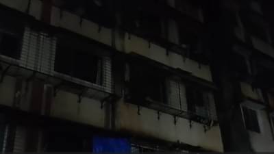 मुंबईत पुन्हा अग्नितांडव, घाटकोपरमधील इमारतीला मध्यरात्री आग, 13 जण जखमी