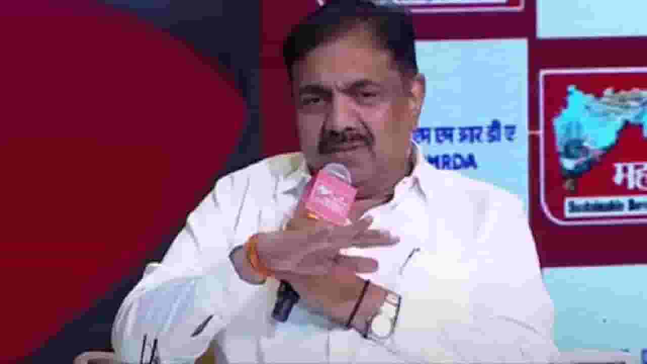 पुतळा कोसळल्यानंतर मोदी अन् सरकारच्या माफीनाम्यावरून जयंत पाटील थेट म्हणाले, ‘...ही आमची कधीच मागणी नव्हती’ पुतळा कोसळल्यानंतर मोदी अन् सरकारच्या माफीनाम्यावरून जयंत पाटील थेट म्हणाले, ‘...ही आमची कधीच मागणी नव्हती’