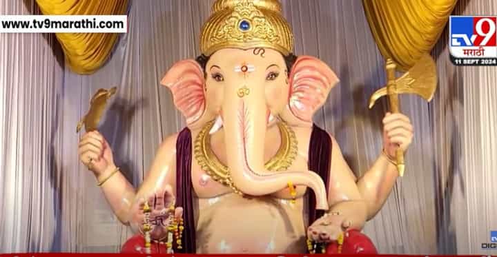 सांगलीत 23 फूटी फायबर गणेशा ठरला सर्वांचे आकर्षण सांगलीत 23 फूटी फायबर गणेशा ठरला सर्वांचे आकर्षण