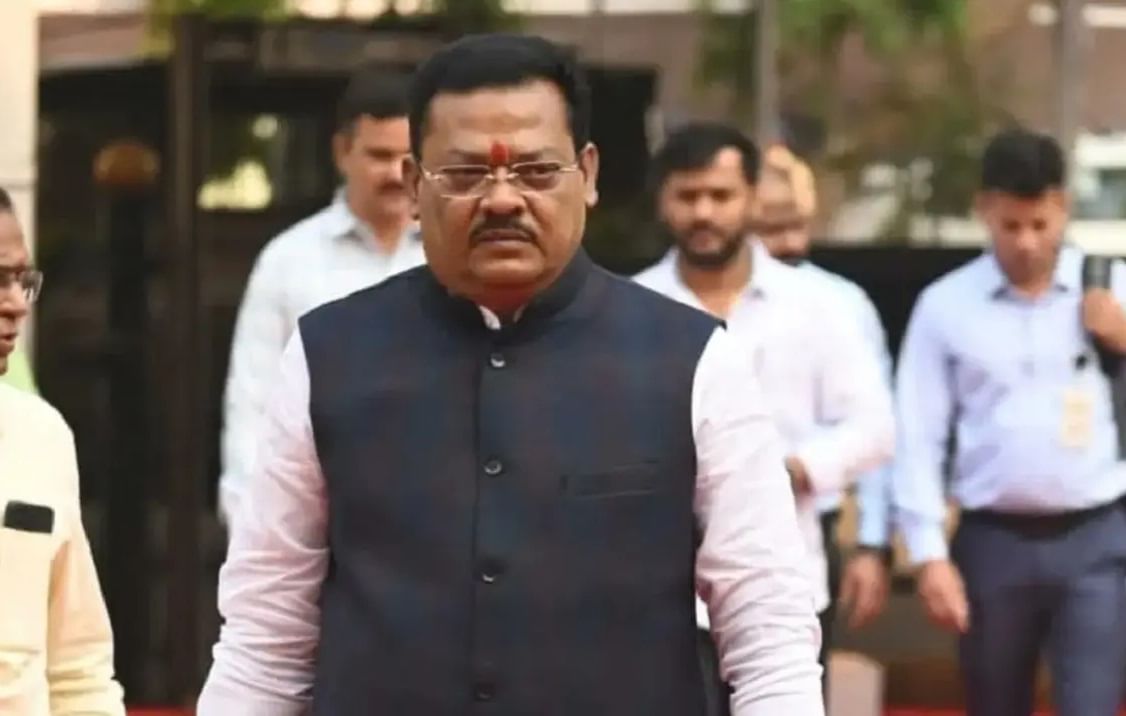 'दिघे साहेब किंग होतायत याची खुन्नस काहींना होती त्यामूळे...,' काय म्हणाले संजय शिरसाट 'दिघे साहेब किंग होतायत याची खुन्नस काहींना होती त्यामूळे...,' काय म्हणाले संजय शिरसाट