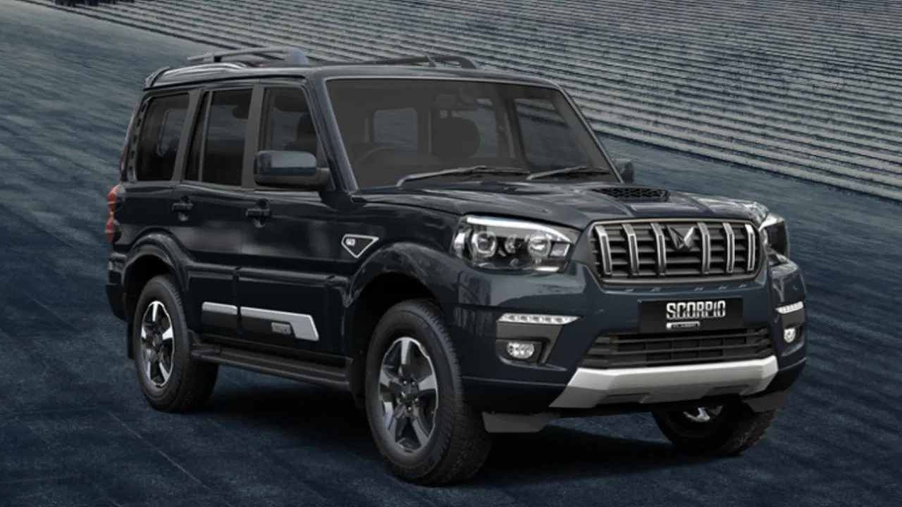 Mahindra Scorpio Classic खरेदी करताना तुम्ही 20 हजार रुपये वाचवू शकता.  या कारची किंमत 13.62 लाख ते 17.42 लाख रुपये (एक्स-शोरूम) दरम्यान आहे. 