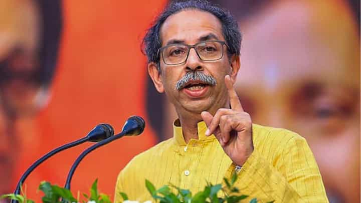 उद्धव ठाकरे यांची मोठी घोषणा, सत्ता आल्यावर प्रत्येक जिल्ह्यात शिवाजी महाराजांचं मंदिर उभारणार उद्धव ठाकरे यांची मोठी घोषणा, सत्ता आल्यावर प्रत्येक जिल्ह्यात शिवाजी महाराजांचं मंदिर उभारणार