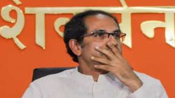 'ठाकरेंना मुख्यमंत्री करण्यास भाजप तयार होतं पण...', शिंदे गट शिवसनेच्या नेत्यानं काय केला मोठा दावा? 'ठाकरेंना मुख्यमंत्री करण्यास भाजप तयार होतं पण...', शिंदे गट शिवसनेच्या नेत्यानं काय केला मोठा दावा?