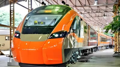 या वंदे भारत ट्रेनला प्रवाशांचा वानवा, 20 कोचची ट्रेन 8 कोचमध्ये बदलण्याची तयारी