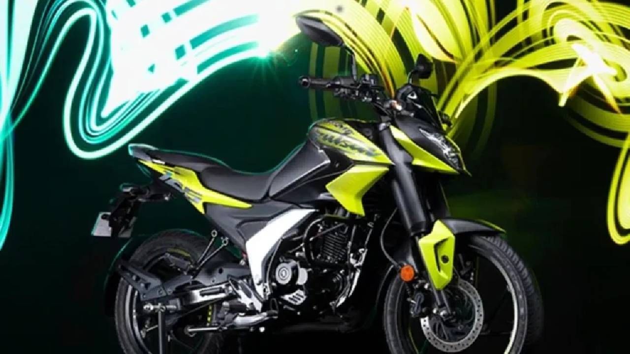 Pulsar N125 मध्ये डिजिटल एलसीडी कंसोल आहे. या बाईकमध्ये  ब्लूटूथ कनेक्टिविटी, कॉल रिसिव्ह करणे आणि हटविणे, मॅसेज अलर्ट सारख्या सुविधा देते. 