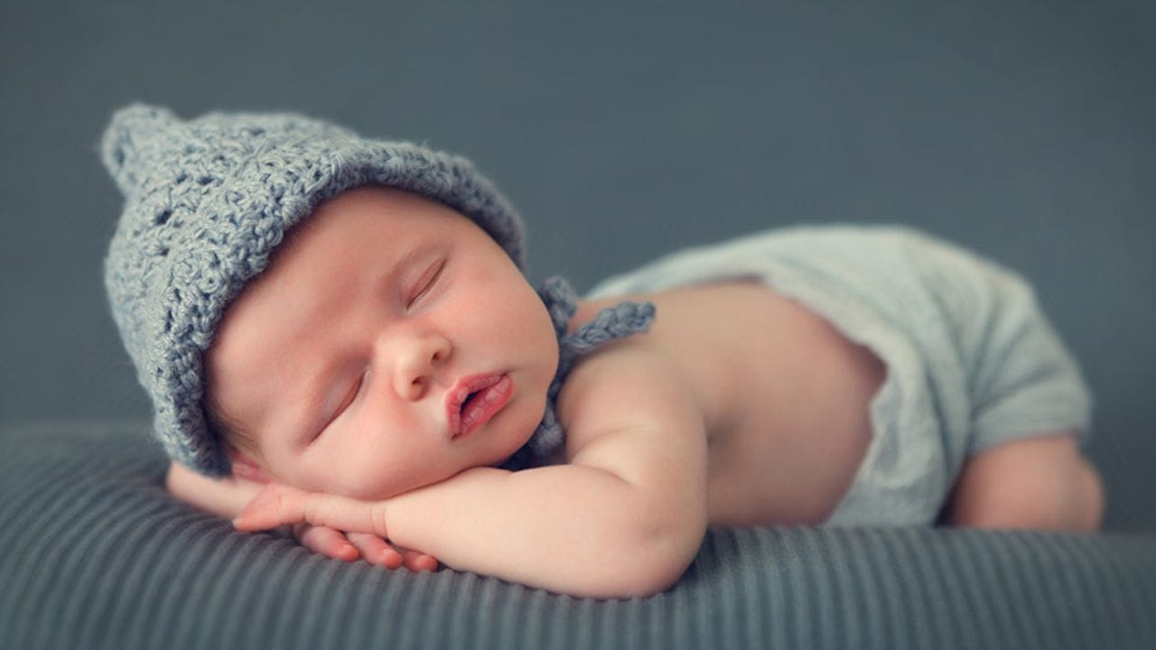 जन्माला आला मुलगा आणि हातात दिली मुलगी...एखाद्या चित्रपटातील कथानकाप्रमाणे घडला प्रकार जन्माला आला मुलगा आणि हातात दिली मुलगी...एखाद्या चित्रपटातील कथानकाप्रमाणे घडला प्रकार