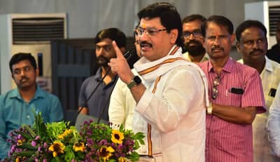 धनंजय मुंडेंचा राजीनामा घेणार का ? राष्ट्रवादी अजित पवार गटातील आतली बातमी समोर