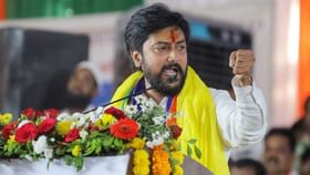 जो येईल अंगावर त्याला घेवू शिंगावर...; देशमुखांच्या लेकाने सभा गाजवली