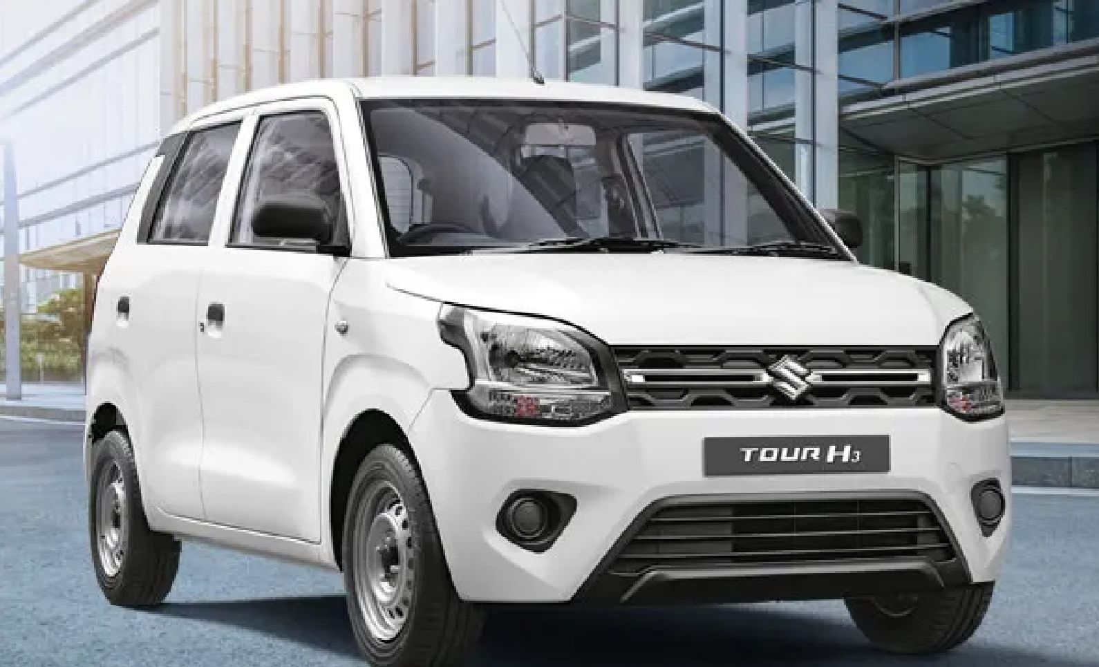 Maruti WagonR -देशातील सर्वात लोकप्रिय दुसरी कार मारुती वॅगनआर असून तिला ग्लोबल  NCAP क्रॅश टेस्ट मध्ये केवळ केवळ 1 - स्टार सेफ्टी रेटींग मिळाली आहे. Adult Occupant Protection साठी 34 पैकी 19.69 पॉईंट मिळाले आहेत. चाईल्ड ऑक्युपेंट प्रोटेक्शनसाठी 3.40 पॉईंट मिळाले आहेत. या कारची सुरुवातीची किंमत  5 लाख 55 हजार रुपये आहे.