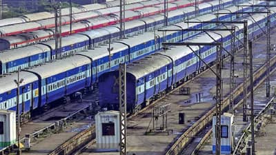 रेल्वेचा सर्वात मोठा निर्णय, इतिहास बनणार निळ्या रंगाचे डब्बे, रेल्वेने का घेतला हा निर्णय?