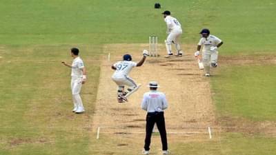 सरफराज खानने ऋषभ पंतला वेगळ्याच पद्धतीने रनआऊट होता होता वाचवलं, पाहा कसं ते