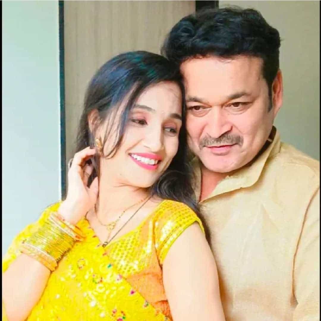 नागराज मंजुळे दिग्दर्शित 'सैराट' या चित्रपटाने सबंध महाराष्ट्राला याड लावलं होतं. केवळ महाराष्ट्रातच नाही तर देशभरात या चित्रपटाचं कौतुक झालं होतं. या चित्रपटातील प्रत्येक भूमिकेनं प्रेक्षकांची मनं जिंकली होती. रिंकू राजगुरू आणि आकाश ठोसर यांनी त्यात मुख्य भूमिका साकारल्या होत्या. तर यामध्ये आर्चीच्या वडिलांची भूमिका अभिनेते सुरेश विश्वकर्मा यांनी साकारली होती.