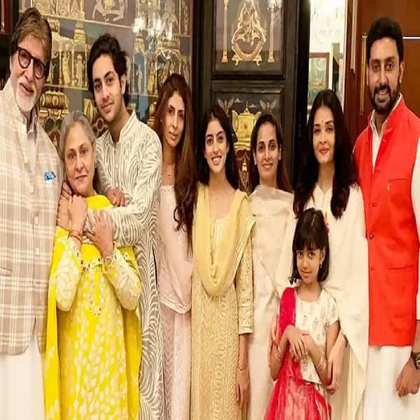 ऐश्वर्या राय नेहमीच इन्स्टाग्रामवर सक्रिय असते. आपल्या कुटुंबाचे फोटो वेळोवेळी इन्स्टावर शेअर करत असते. कधी सासरे अमिताभ बच्चन यांच्यासोबतचे तर कधी मुलगी आराध्यासोबतचे तर कधी अभिषेक आणि लेकीसोबतचे फोटो शएअर करत असते. तिच्या इन्स्टावर एकूण 339 फोटो आहेत. पण त्यात केवळ 8 फोटोंमध्येच बच्चन कुटुंब दिसत आहे.