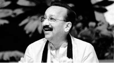 या  दिग्गज अभिनेत्याने बाबा सिद्धीकी यांना राजकारणात आणले, बॉलीवूडशी करुन दिली ओळख