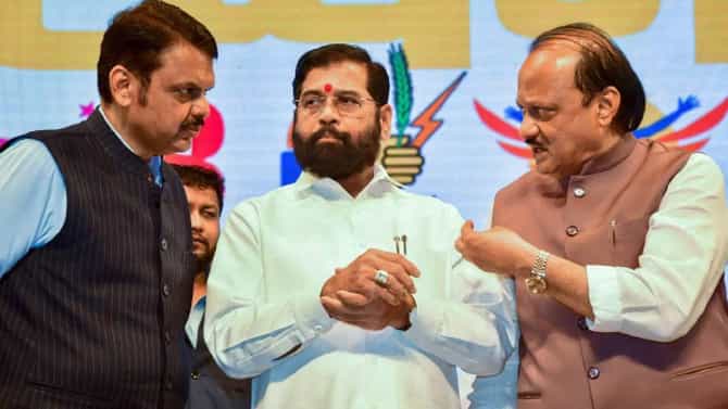 शिंदे सरकार स्थापन करण्यात माझं मोठं योगदान, भाजप आमदाराचा दावा; म्हणाले फडणवीसांनी...