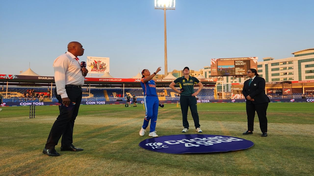 IND vs AUS : ऑस्ट्रेलियाने टॉस जिंकला, कॅप्टन बदलला, 'करो या मरो' सामन्यात भारताची बॅटिंग की बॉलिंग? IND vs AUS : ऑस्ट्रेलियाने टॉस जिंकला, कॅप्टन बदलला, 'करो या मरो' सामन्यात भारताची बॅटिंग की बॉलिंग?