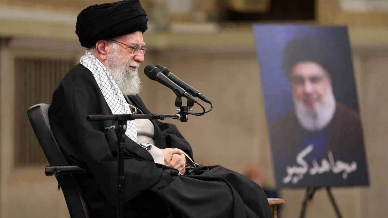 Ali Khamenei : 'तरच अल्लाह...', इस्रायलवरील हल्ल्यानंतर इराणचे सुप्रीम लीडर खामेनेईची पहिली प्रतिक्रिया