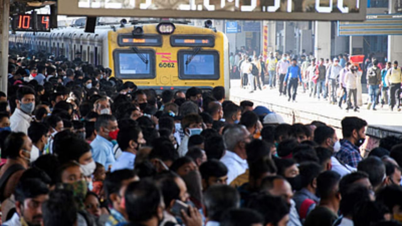 ऐन दिवाळीत मध्य रेल्वेची रडारड सुरुच, एक्सप्रेसमधील तांत्रिक बिघाडामुळे वाहतूक कोलमडली