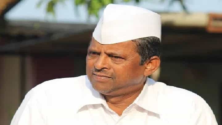 Narehari Zirwal : 'बजरंगाच्या छातीत श्रीराम तर माझ्या छातीत शरद पवार, त्यांच्यासमोर लोटांगण घालणार', नरहरी झिरवाळ नेमकं काय म्हणाले? Narehari Zirwal : 'बजरंगाच्या छातीत श्रीराम तर माझ्या छातीत शरद पवार, त्यांच्यासमोर लोटांगण घालणार', नरहरी झिरवाळ नेमकं काय म्हणाले?