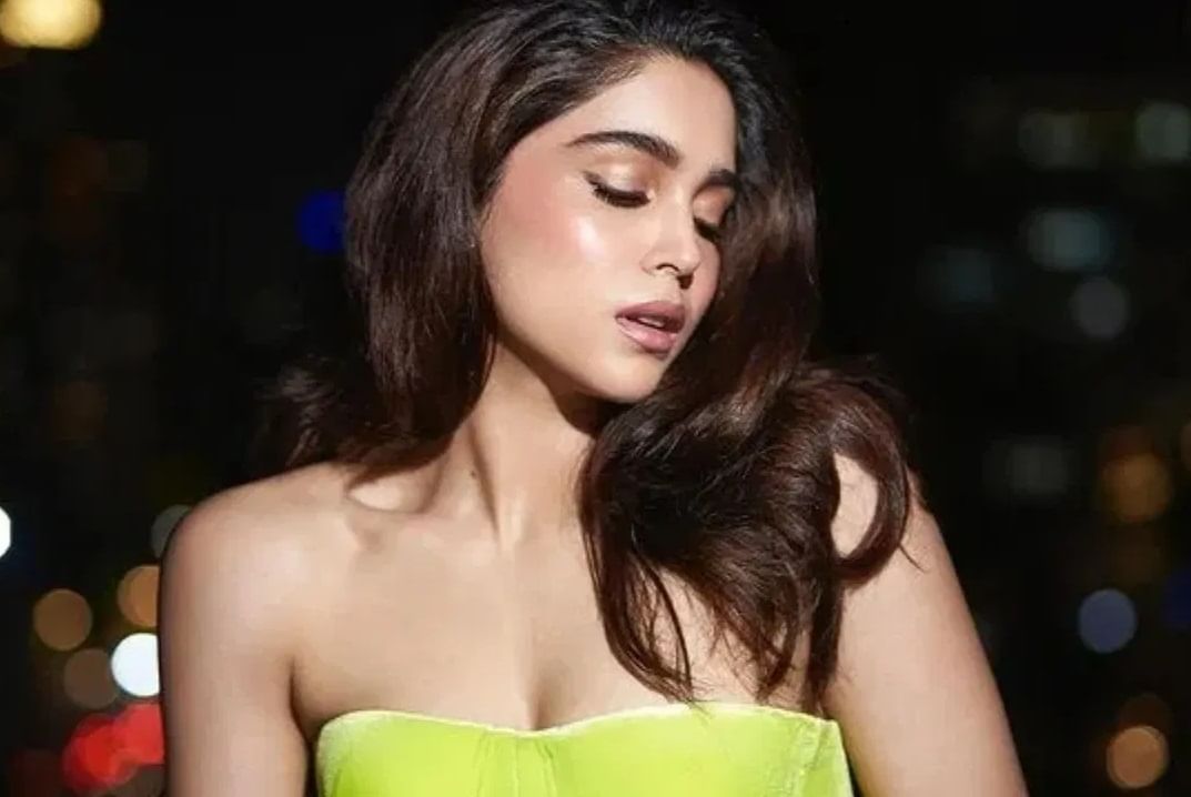 मराठमोळी अभिनेत्री शर्वरी वाघला हिंदीत मोठा ब्रेक, बड्या अभिनेत्यासोबत करणार काम; सिनेमाचं नाव काय? मराठमोळी अभिनेत्री शर्वरी वाघला हिंदीत मोठा ब्रेक, बड्या अभिनेत्यासोबत करणार काम; सिनेमाचं नाव काय?