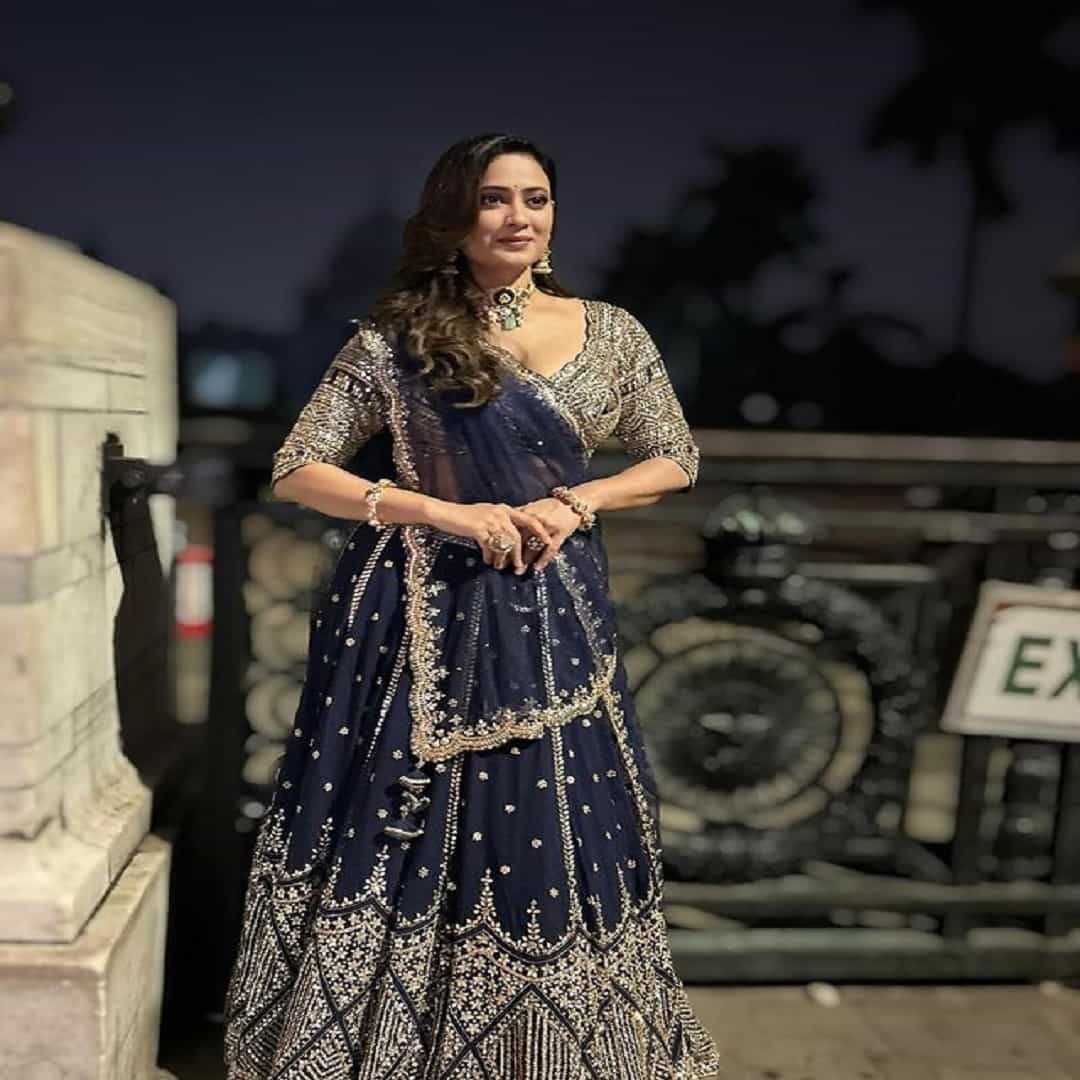 अभिनेत्री श्वेता तिवारी हिचे काही फोटो सध्या सोशल मीडियावर तुफान व्हायरल होत आहेत. खुद्द अभिनेत्रीने फोटो पोस्ट केले आहेत.