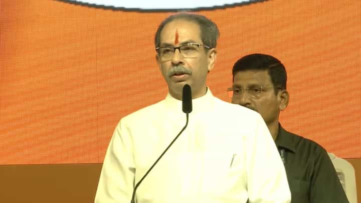 'भाजपच्या खोडाला दाढीवाला खोड किडा आणि बोंडाला गुलाबी अळी...'; उद्धव ठाकरेंची जिव्हारी लागणारी टीका 'भाजपच्या खोडाला दाढीवाला खोड किडा आणि बोंडाला गुलाबी अळी...'; उद्धव ठाकरेंची जिव्हारी लागणारी टीका