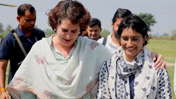 विनेश फोगाट हीने हरियाणा विधानसभा निवडणूकीत शानदार विजय मिळविला आहे. परंतू ती काही एकमेव राजकारणात येऊन निवडणूक लढविणारी खेळाडू नाही.अनेक ओलंम्पिक गाजविणारे खेळाडू राजकारणात उतरले आहेत.