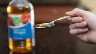 सकाळ्या अनोशीपोटी कोमट पाण्यामध्ये मिसळा स्वयंपाकघरातील हा पदार्थ, वजन होईल झटपट कमी....