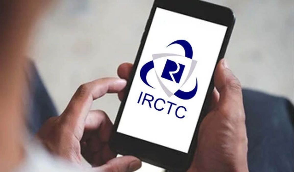 IRCTC ची ब्लॅक फ्रायडे ऑफर, 100 टक्के सूट, 50 लाखांचा इन्शुरन्स