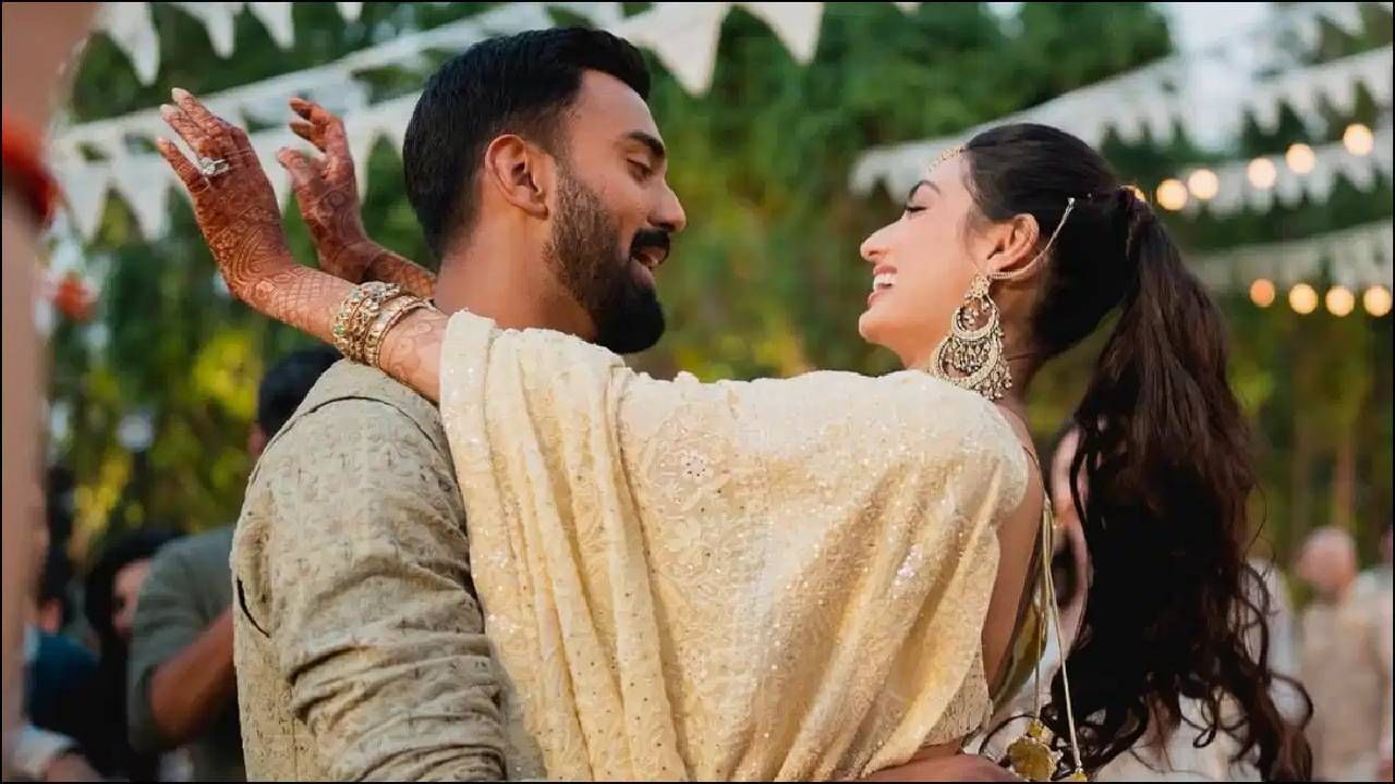 ती कायम..., क्रिकेटपटू केएल राहुलने पत्नी अथियाबाबत केलं मोठं वक्तव्य ती कायम..., क्रिकेटपटू केएल राहुलने पत्नी अथियाबाबत केलं मोठं वक्तव्य