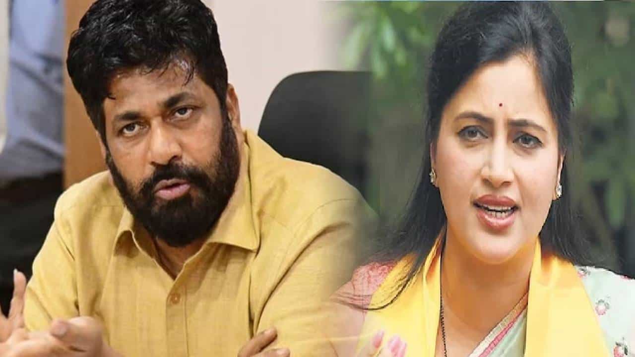 Bacchu Kadu : बच्चू कडू यांनी काढली राणा दाम्पत्यांची औकात; म्हणाले, 'मला पाडण्याची त्यांची...' Bacchu Kadu : बच्चू कडू यांनी काढली राणा दाम्पत्यांची औकात; म्हणाले, 'मला पाडण्याची त्यांची...'