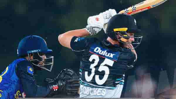 SL vs NZ : न्यूझीलंडसाठी करो या मरोची लढाई, नाणेफेकीचा कौल श्रीलंकेने जिंकला आणि...