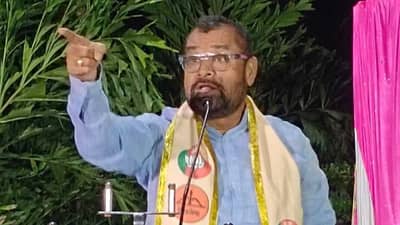 सदाभाऊ खोत यांचा महाविकास आघाडीवर निशाणा; म्हणाले, फक्त खायचं आणि लुटायचं...