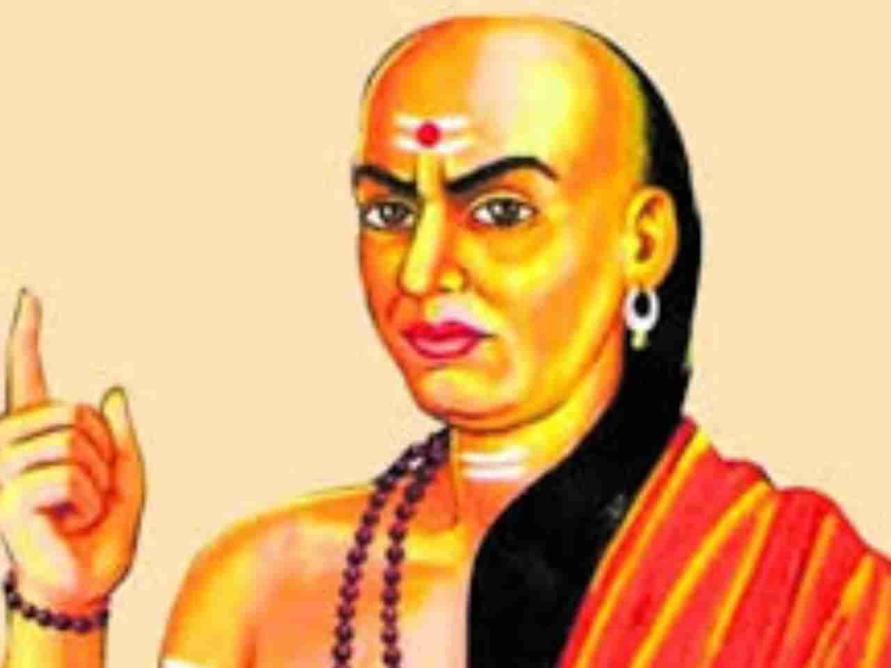 Chanakya Niti : आपल्या जोडीदाराला लग्नापूर्वी आवश्य विचारा या 3 गोष्टी, आयुष्यात घटस्फोटच काय साधं भांडण सुद्धा होणार नाही