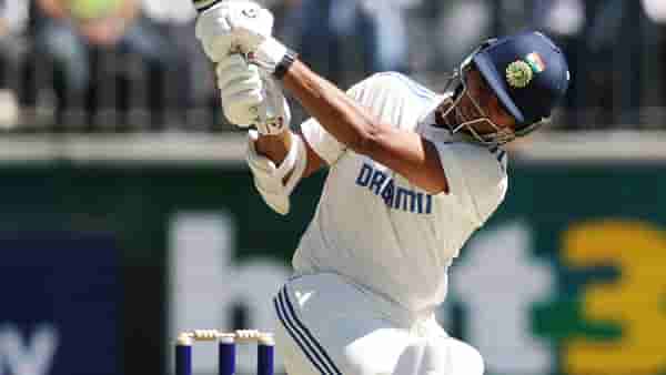 IND vs AUS : यशस्वी जयस्वालची अर्धशतकी खेळी, पहिल्या डावातील उणीव दुसऱ्या डावात भरून काढली