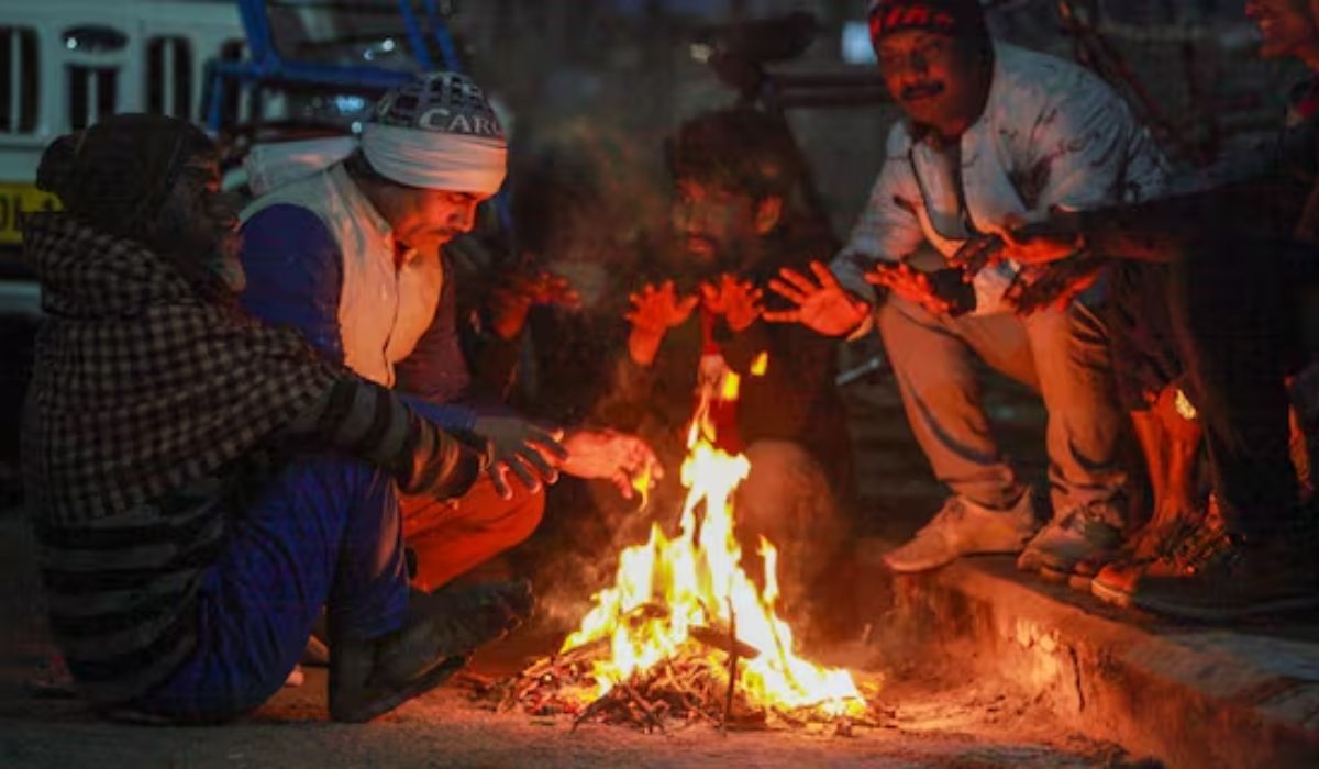 राज्यात हुडहुडी वाढणार; पुणे, नाशिकसह इतर जिल्ह्यांना IMD चा इशारा राज्यात हुडहुडी वाढणार; पुणे, नाशिकसह इतर जिल्ह्यांना IMD चा इशारा