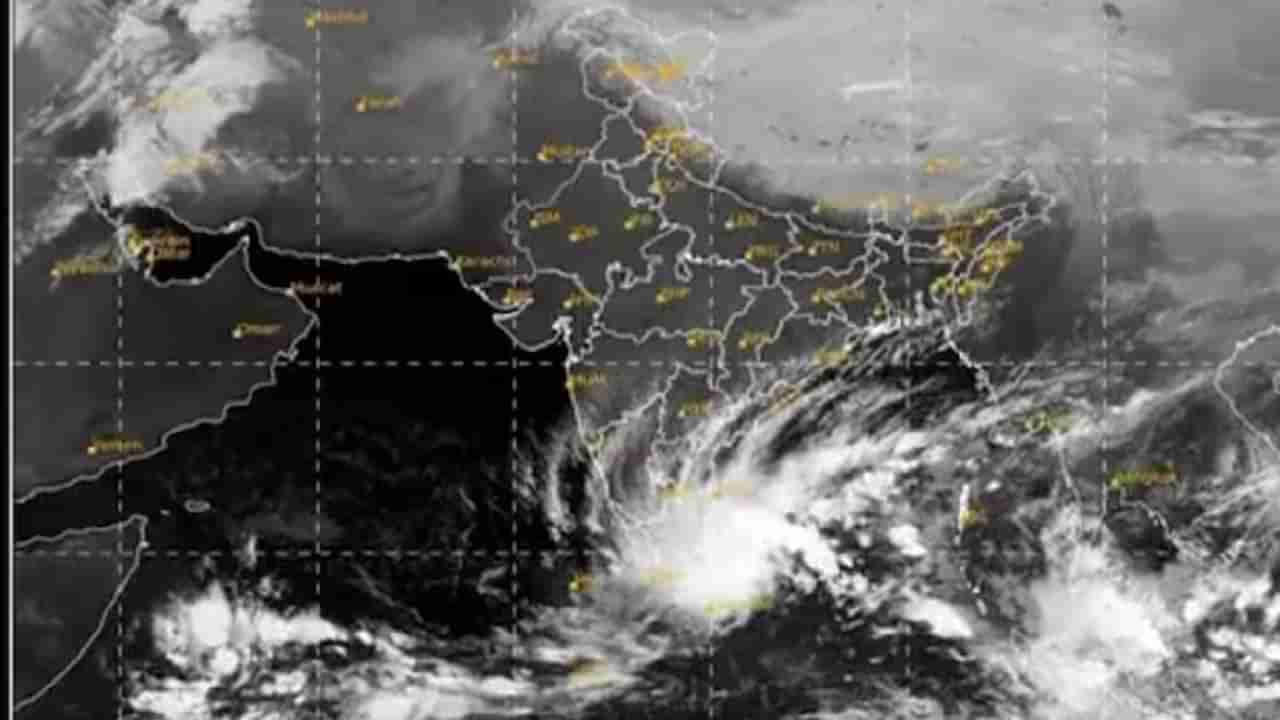 Fengal Cyclone : रात्र वैऱ्याची! संकट घोंघावतंय, पाऊस रौद्ररुप धारण करणार, या राज्यांमध्ये मोठा अलर्ट